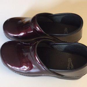 Dansko dark red clogs size 40